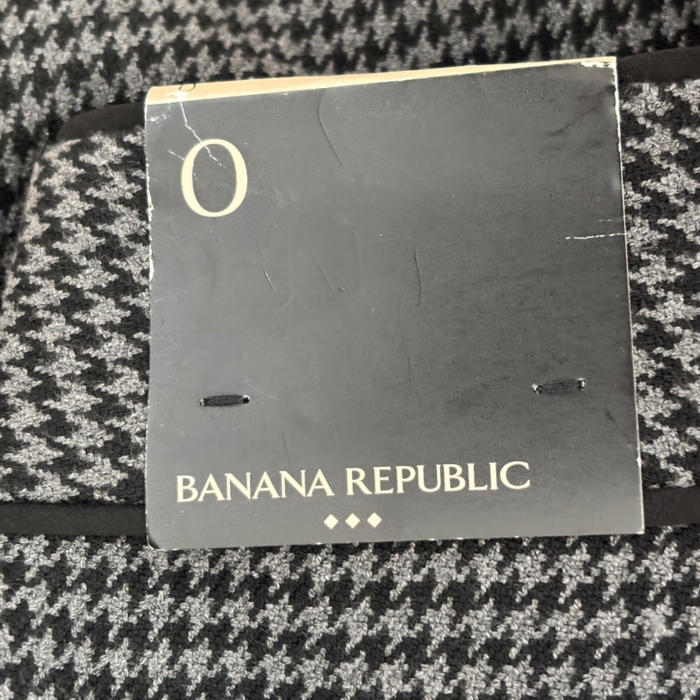 Banana Republic Knit Pencil Skirt - Black/Gray Houndstooth Size 0 - Picture 7 of 9